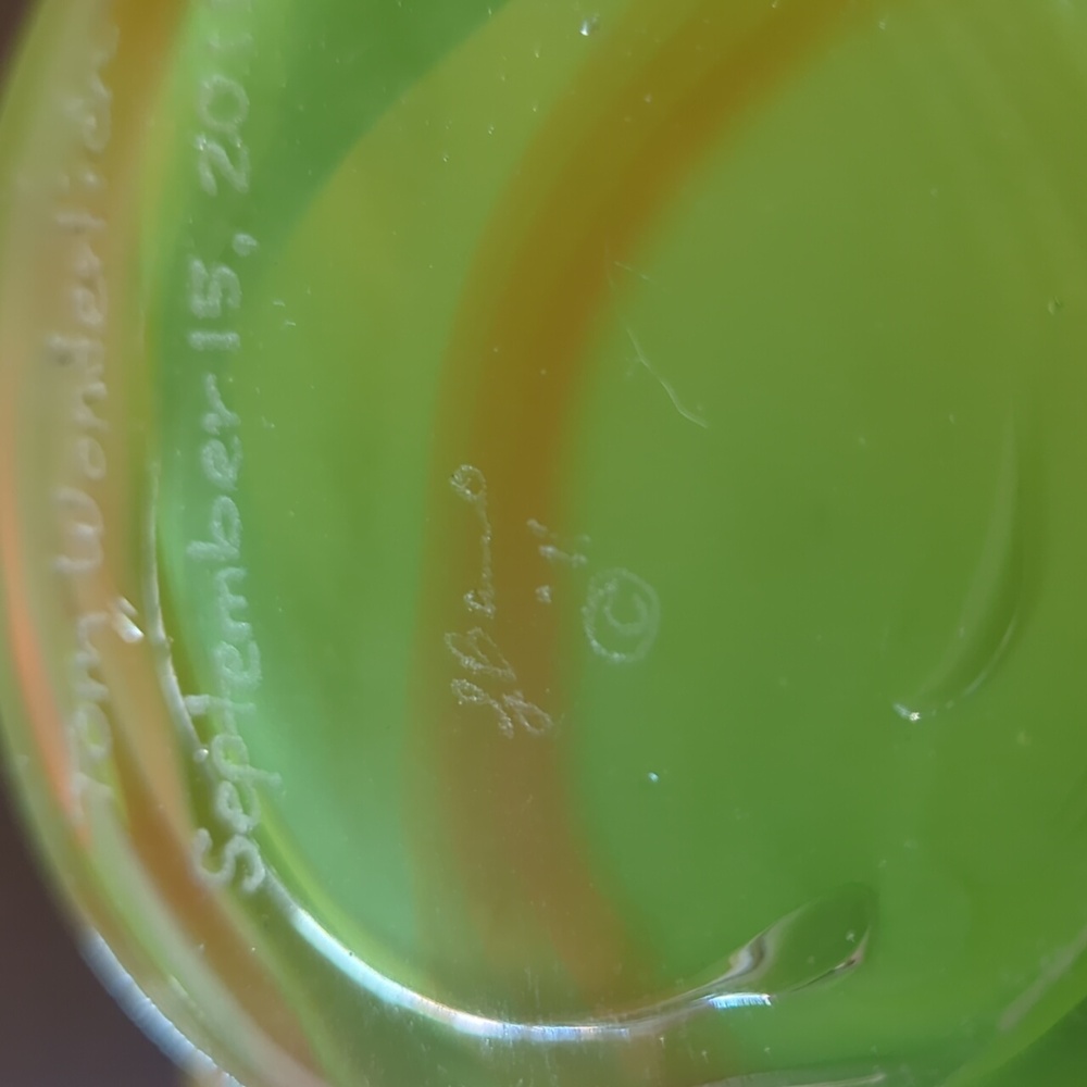 Vibrant Green and Red Glass Art Piece - Picture 6 of 6